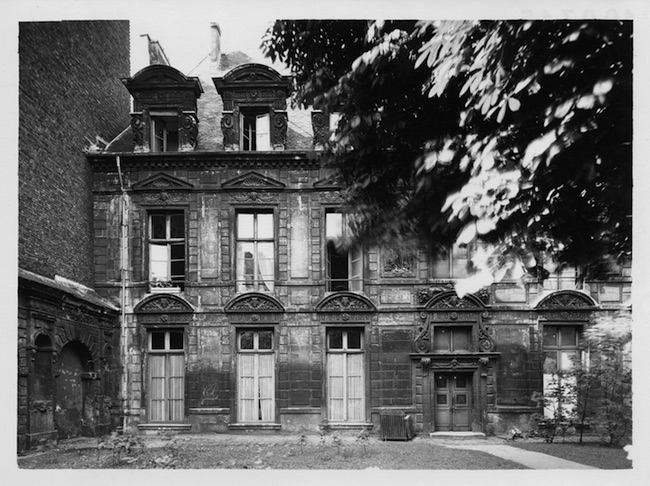 62 rue Saint-Antoine, hôtel, corps principal, façade jardin, photo A. Cayeyux, jeudi 20 mai 1943.