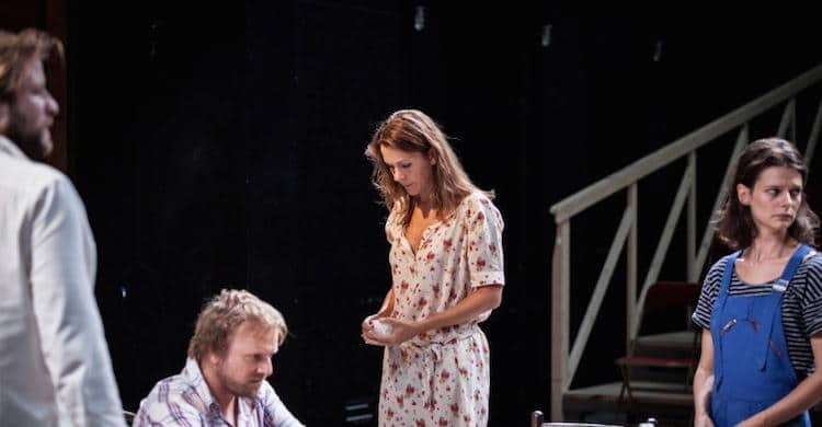 Julie Deliquet Vania Isabelle Lafon Les Insoumises