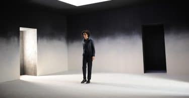 Stefano Massini, Je crois en un seul Dieu. Avec Rachida Brakni. Mise en scène d’Arnaud Meunier