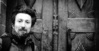 Azad Ziya Eren, Instituteur de campagne en Anatolie