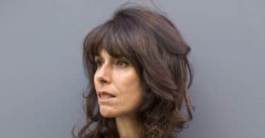 Nathalie Léger, La robe blanche.