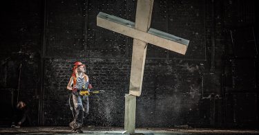 Agnieszka Zuk (dir.), Hourras et désarrois. Scènes d’une guerre culturelle en Pologne