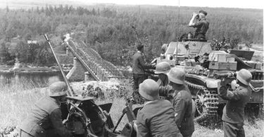 Jean Lopez et Lasha Otkhmezuri, Barbarossa. 1941. La guerre absolue