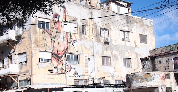 Fresque sur un immeuble à Tel-Aviv