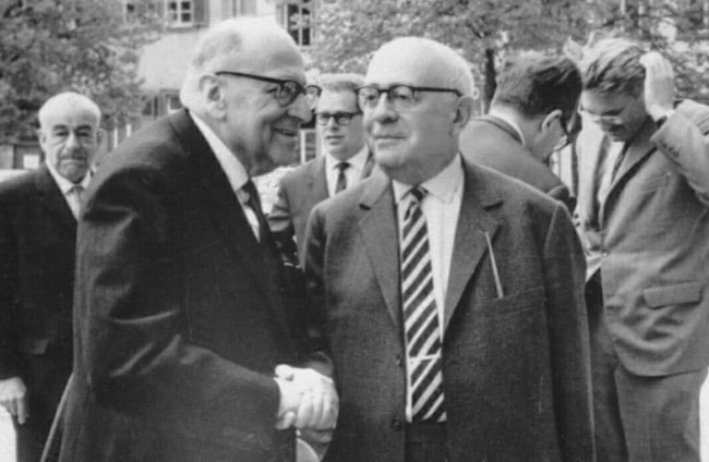 Theodor Adorno et Hannah Arendt : l'imprévisible en politique