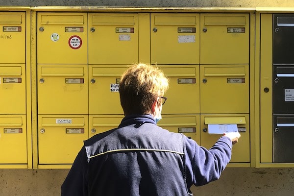 Nicolas Jounin, Le caché de la poste. Enquête sur l’organisation du travail des facteurs