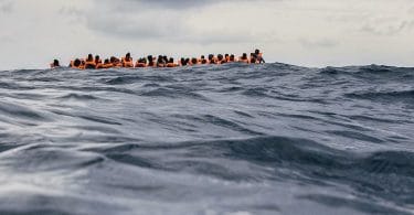 En mer, pas de taxis, de Roberto Saviano : une guerre menée de loin