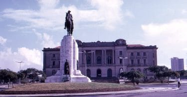 Carnet de mémoires coloniales, d’Isabela Figueiredo : un père petit colon