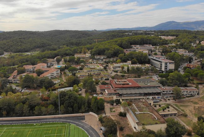 Antipolis, de Nina Leger : naissance d'un non-lieu