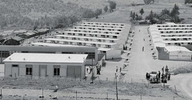 Les camps de regroupement en Algérie, de Fabien Sacriste