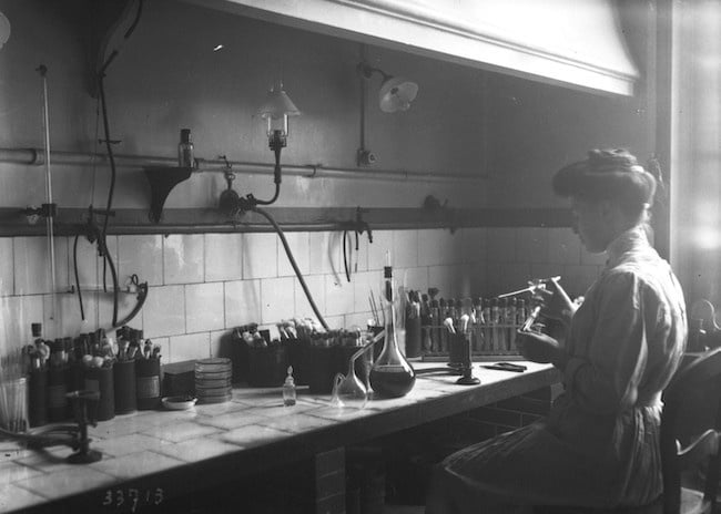 Dans les coulisses de la science, de Françoise Waquet