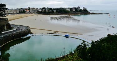 Nager (Été 2022) : l'eau double, par Thomas Clerc