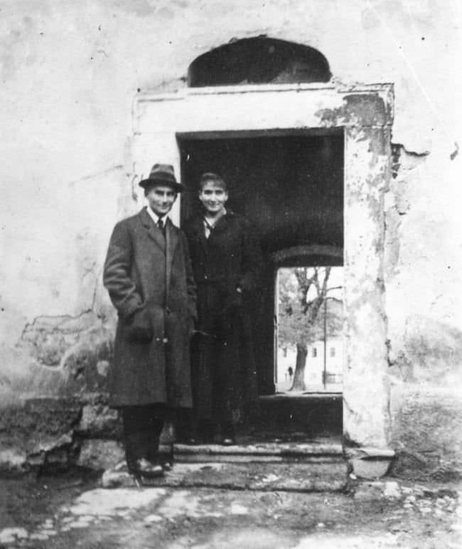 Deux volumes de Journaux et de lettres de Franz Kafka en Pléiade