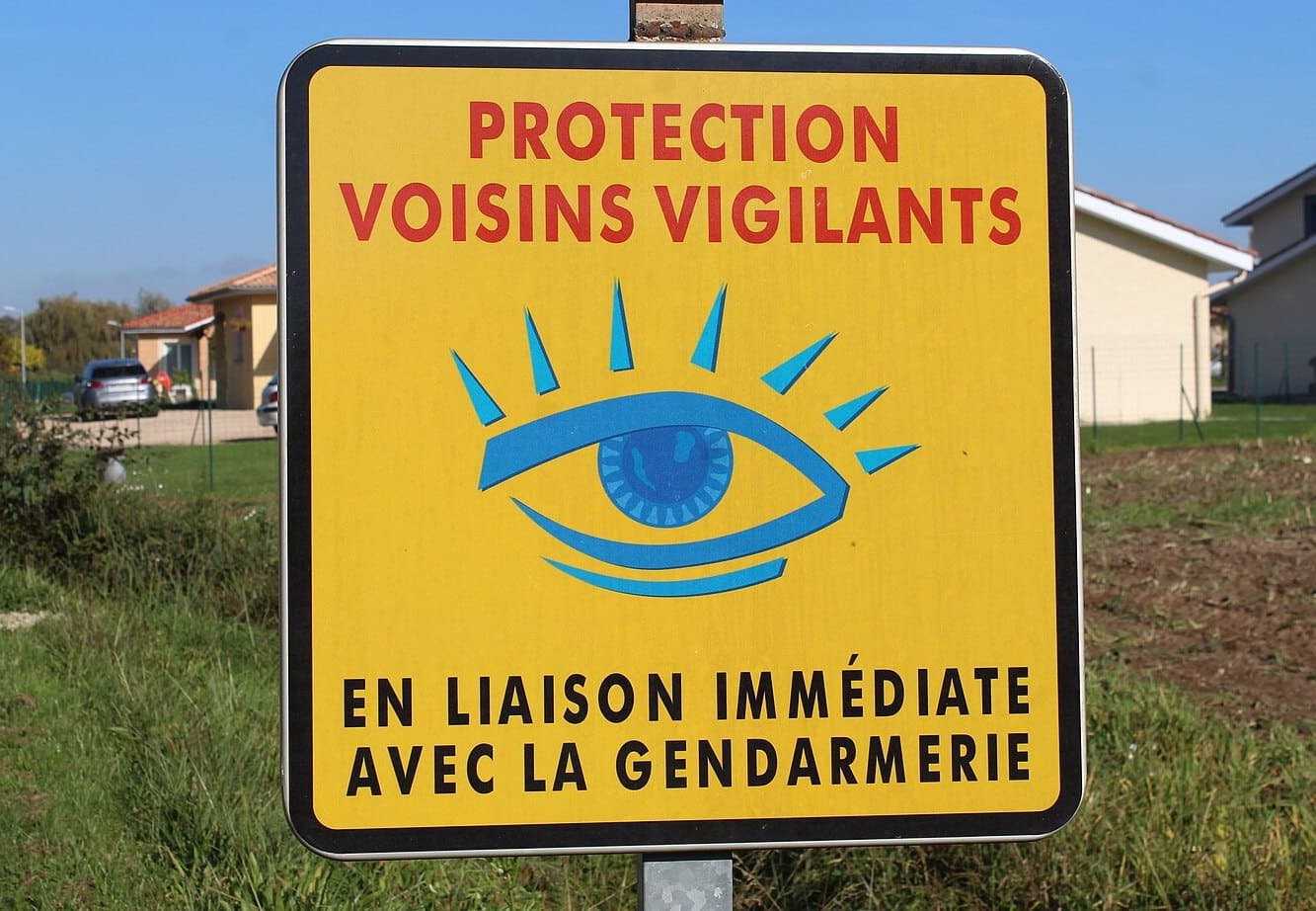 Arnaud-Dominique Houte, Citoyens policiers. Une autre histoire de la sécurité publique en France, de la garde nationale aux voisins vigilants