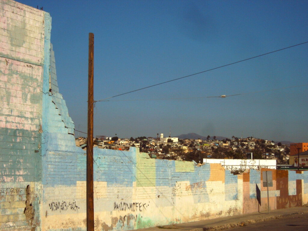 Luis Humberto Crosthwaite, au sud de la frontière et à l’ouest du soleil