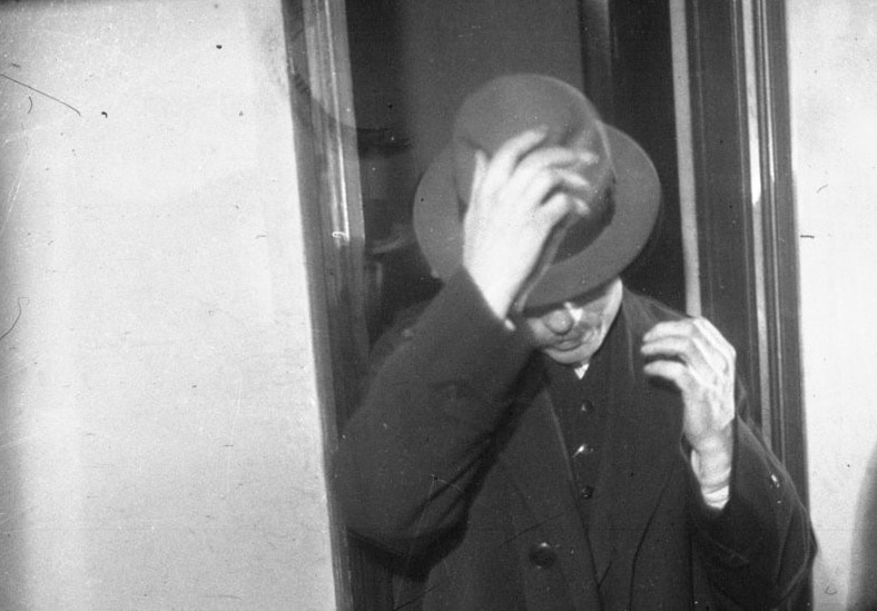 John le Carré, Dans l’intimité d’un espion : Lettres de John le Carré, Seuil, traduit de l’anglais (Grande Bretagne) par Isabelle Perrin, Seuil, 734 p., 29 € Nick Harkaway, Le choix de Karla, Seuil, traduit de l’anglais (Grande Bretagne) par Clément Baude, 368 p., 23,50 € Tradecraft : Writers on John le Carré