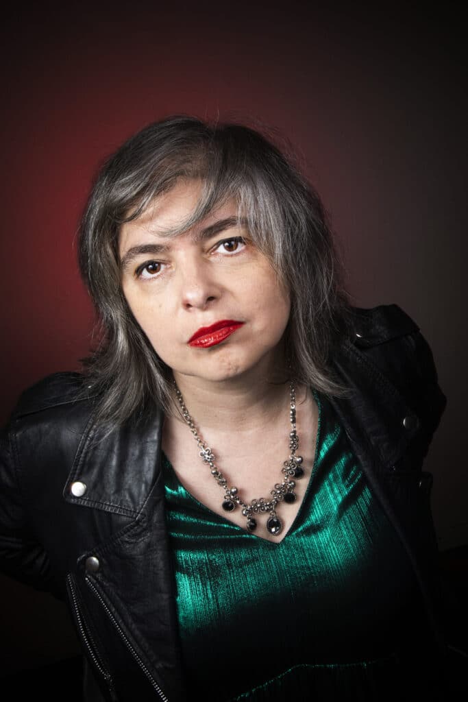 Mariana Enríquez, Un lieu ensoleillé pour personnes sombres.