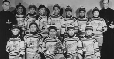 Naomi Fontaine : Eka Ashate Ne flanche pas, Mémoires d’encrier, 192 p., 19 euros Kent Nerburn, La fille qui chantait à l’oreille des bisons