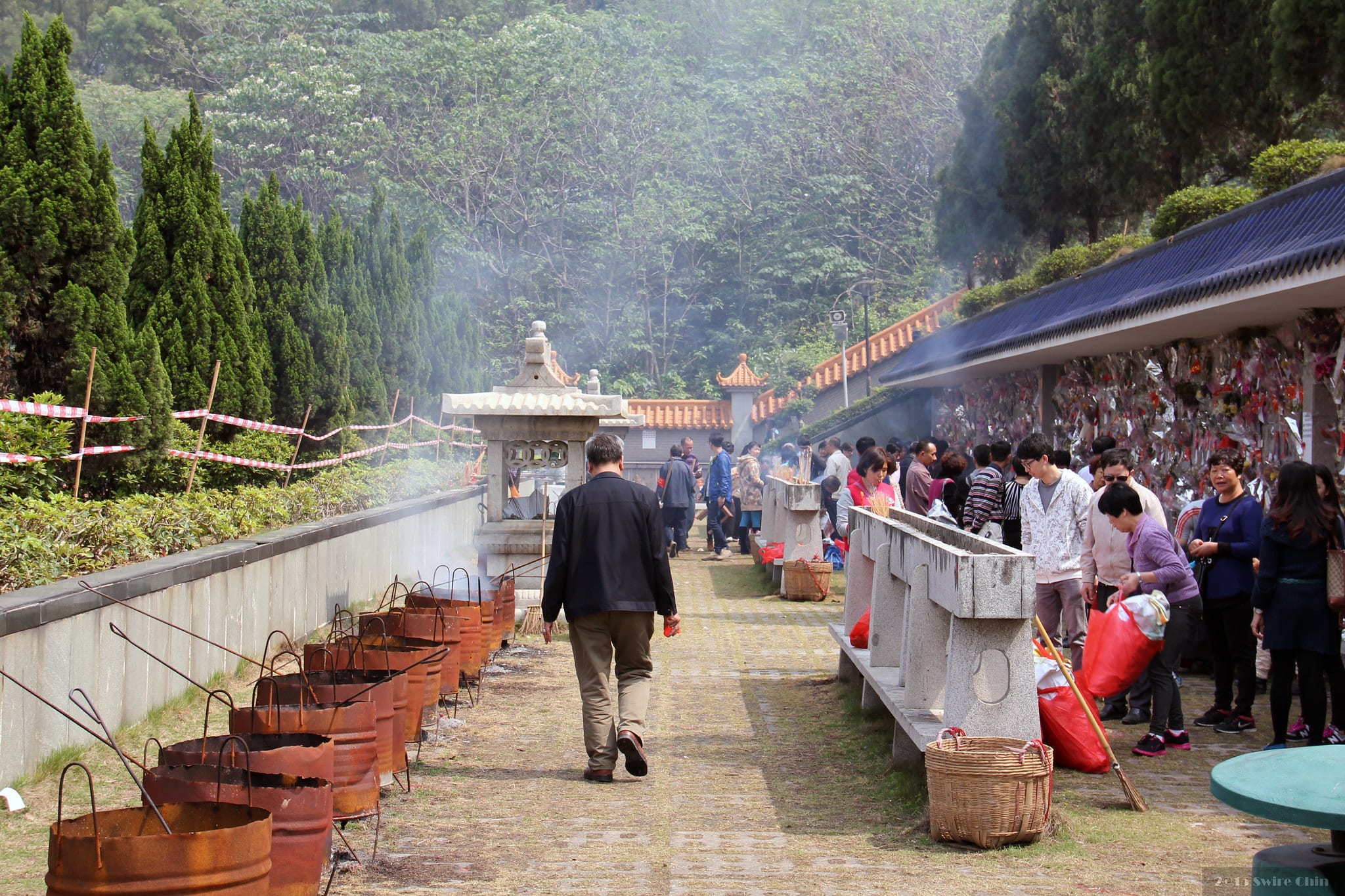 Conspirer avec les morts Enquête sur les trajectoires de vie post-mortem à Hong Kong. Marie K. Lécuyer