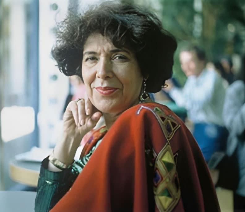 Assia Djebar, La beauté de Joseph, Éditions Barzakh, 128 p., 1000 da Mireille Calle-Gruber et Anaïs Frantz (dir.), Assia Djebar. Le manuscrit inachevé
