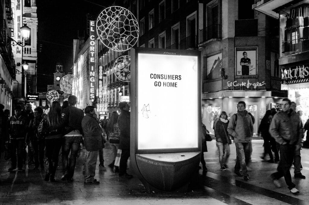 Romaric Godin, Le problème à trois corps du capitalisme, sur la gestion autoritaire du désastre (et les moyens de lui faire face)