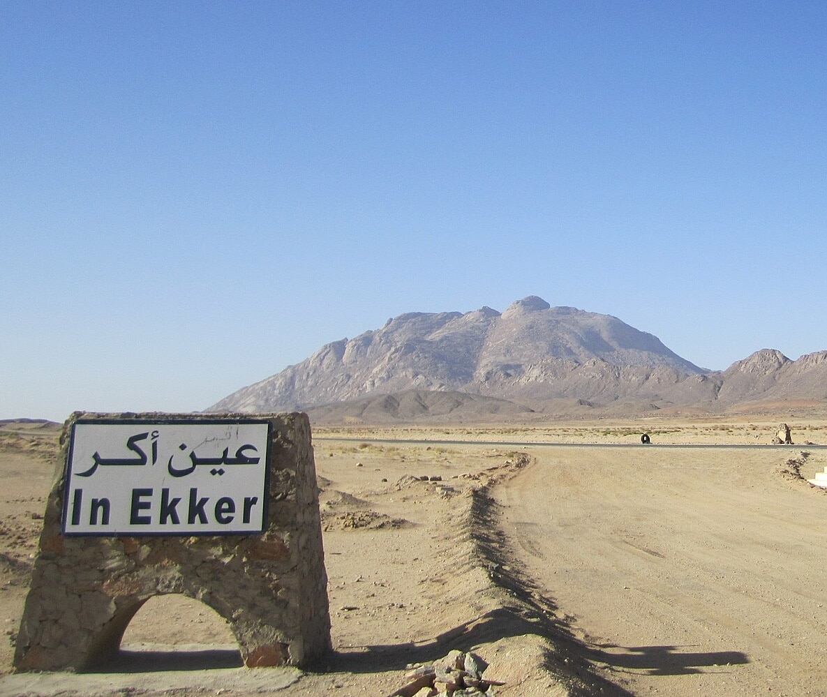Samia Henni, Toxicité coloniale - Documenter le paysage radioactif dans le Sahara