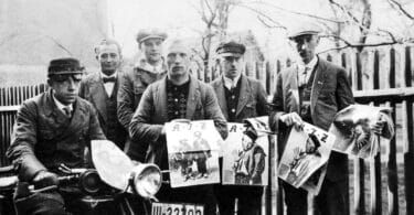 La révolution suspendue. Photographie et presse communiste dans l’Allemagne de Weimar (1918-1933), l’essai que Christian Joschke vient de publier sur Philip Guston