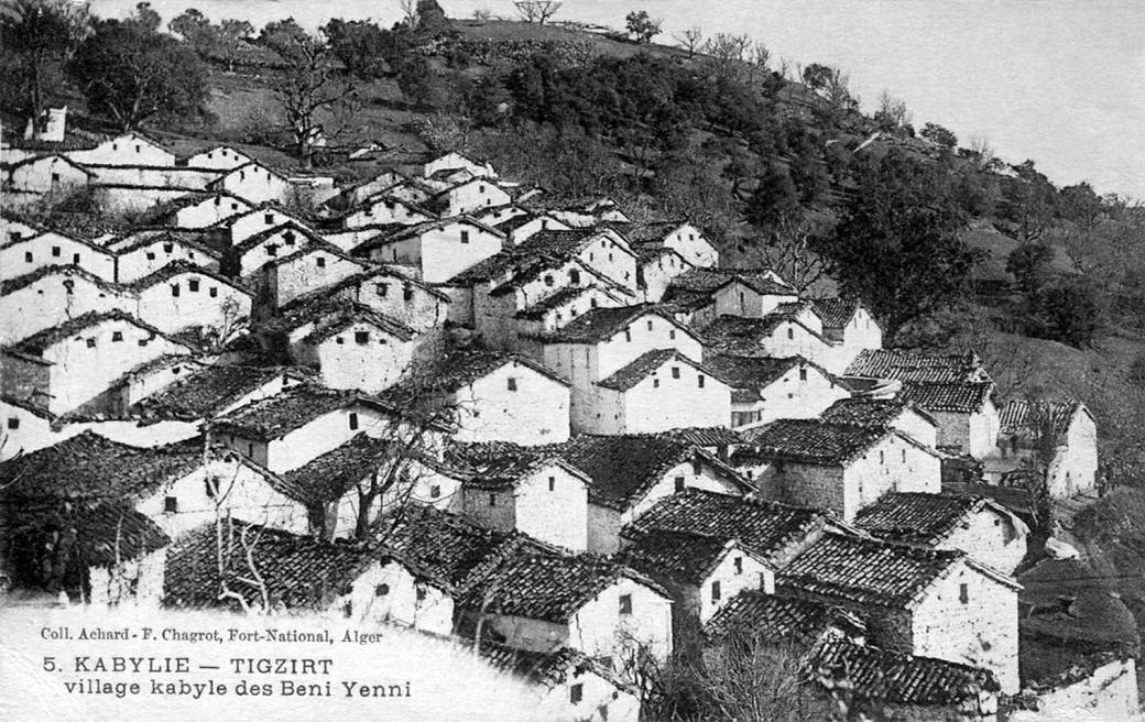 Un massacre en Kabylie  en mai 1956 », rédigé par Safia Kessas et Fabrice Riceputi
