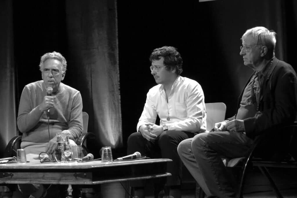 Discussion après la diffusion d'un documentaire sur les archives de Paul Celan et Mahmoud Darwich, avec Charif Majdalani, Quentin Bas-Lorant le réalisateur et Bertrand Badiou éditeur et traducteur de Paul Celan (2026) © Isabelle Delatouche
